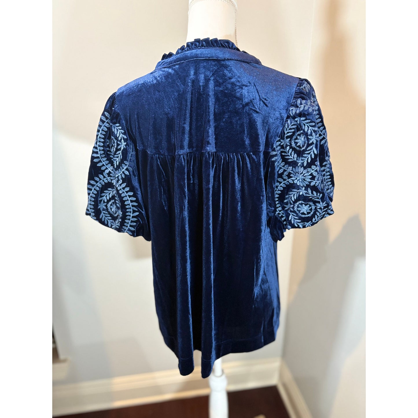 Curvy Velvet Flora Top - Navy