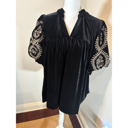 Curvy Velvet Flora Top - Black