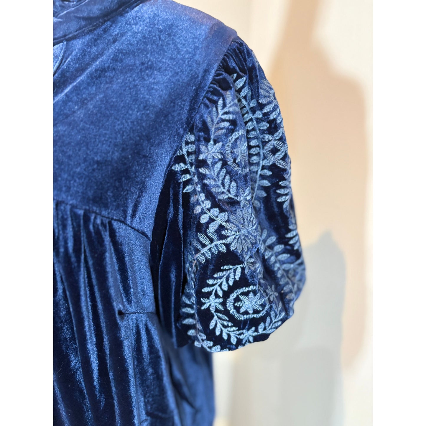 Curvy Velvet Flora Top - Navy