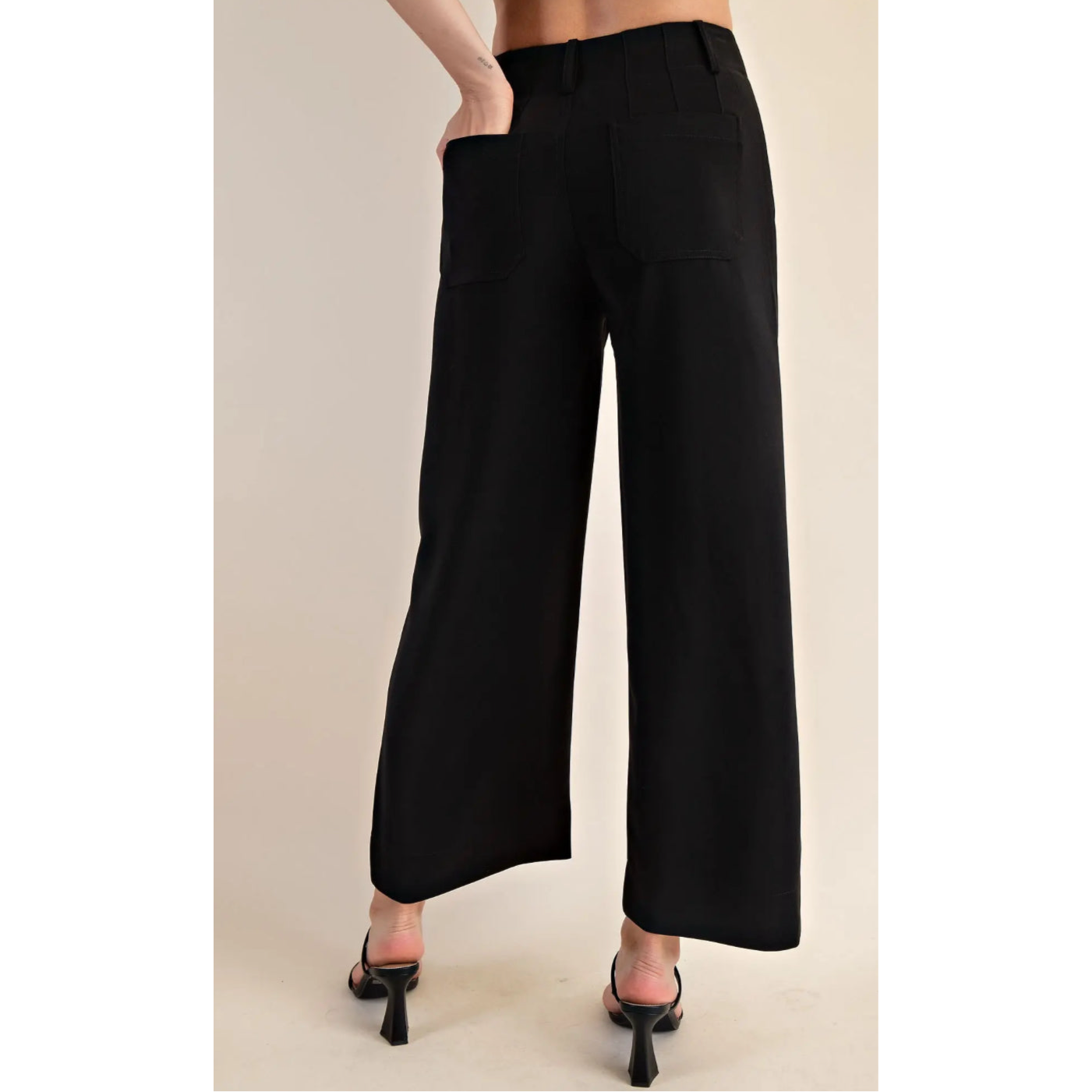 Colette Cropped Pants - Black