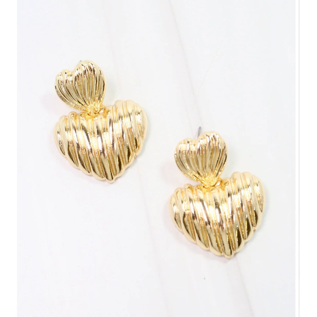 Robinson Ribbed Heart Earring