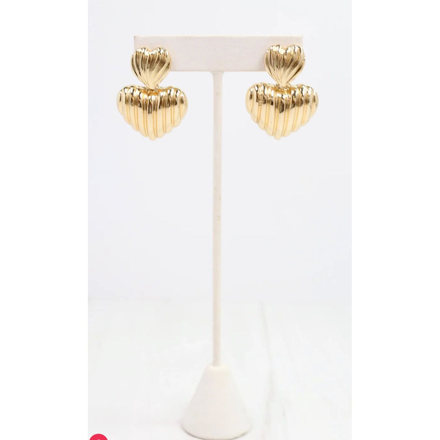 Robinson Ribbed Heart Earring